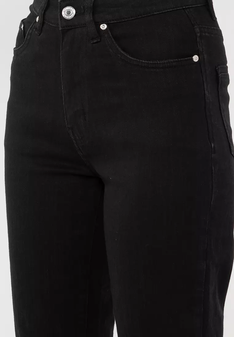 Quantic Tapered Mom Jeans