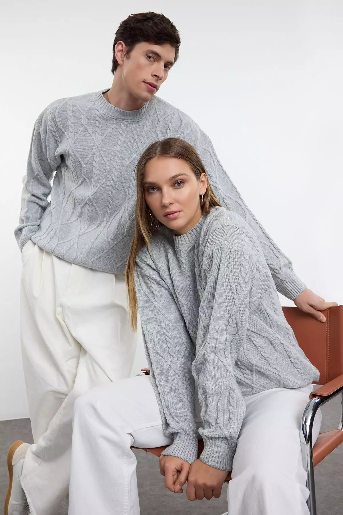 Gray Oversize Crew Neck Hair Knitted Knitwear Sweater TMNAW24KZ00003