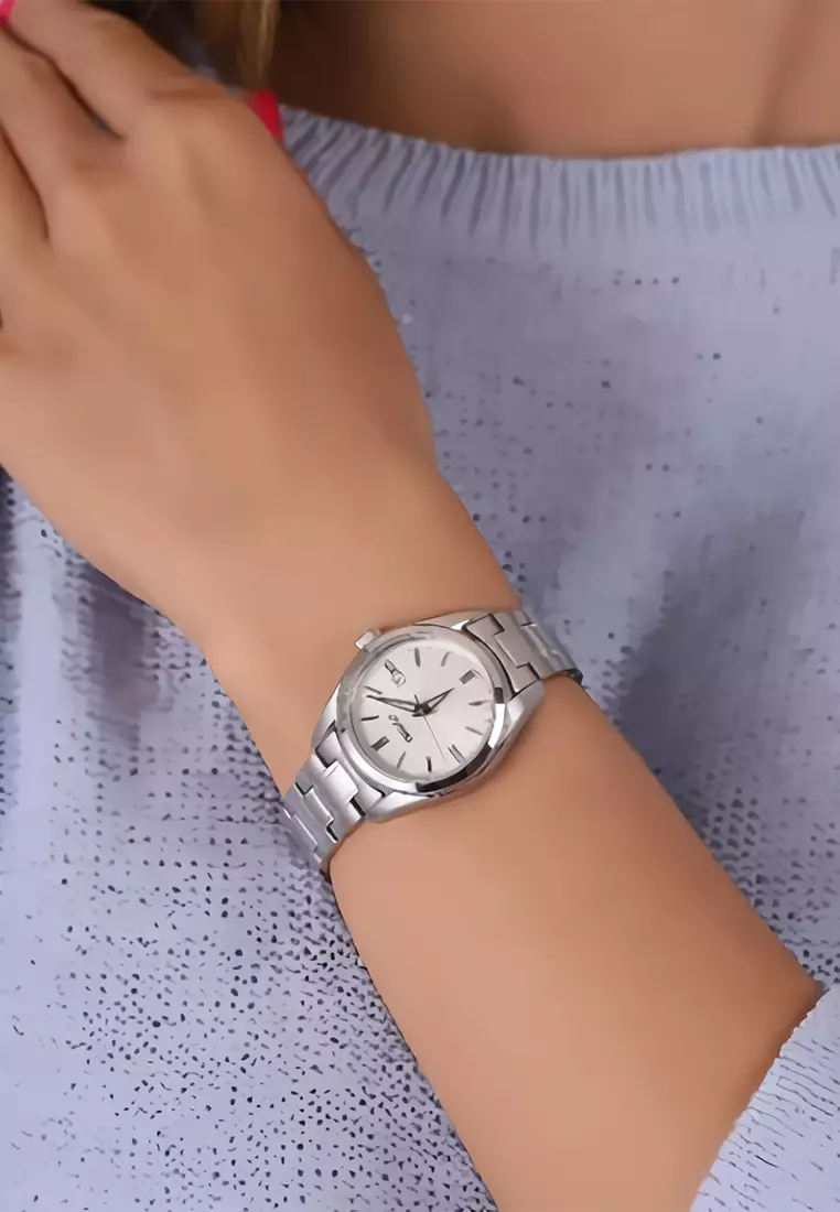 Seiko Quartz Sapphire Crystal Glass Silver Stainless Steel - Jam Tangan Analog Wanita - SUR633P1