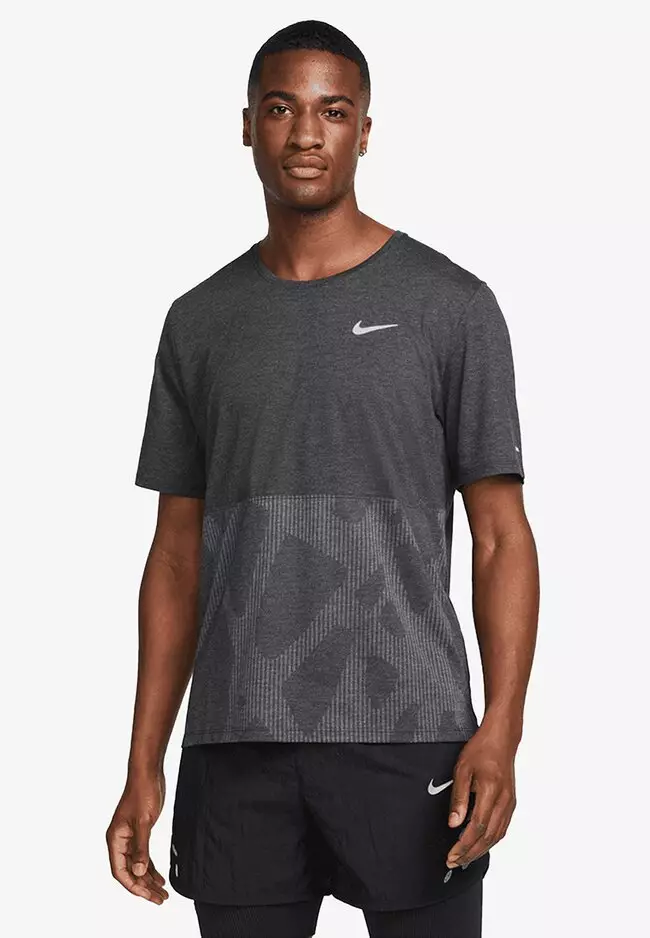 Buy Nike Men's Dri-FIT Dvn Core Short Sleeves Tee 2023 Online | ZALORA ...