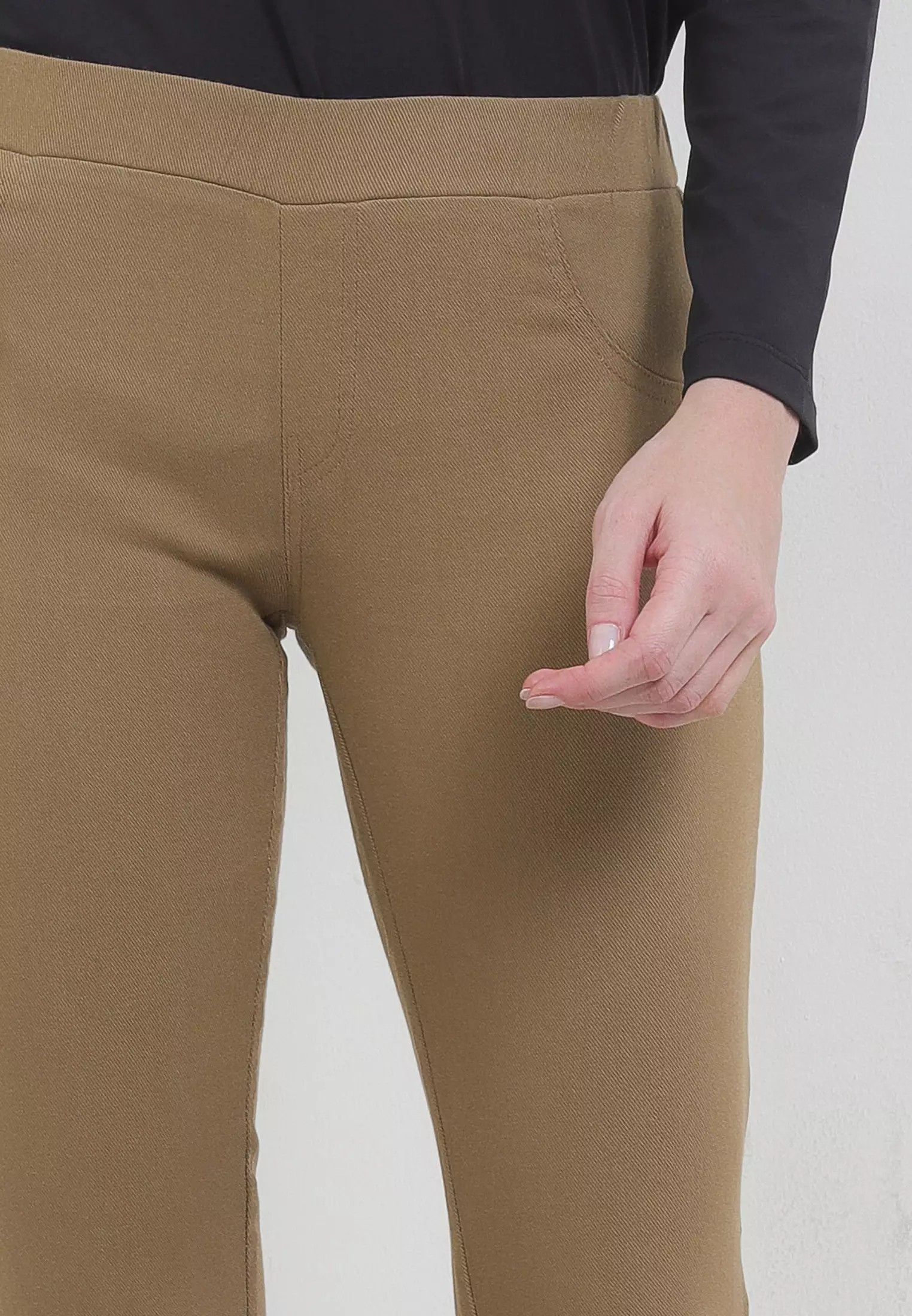 MFMW Caltya Celana Panjang Legging Brown