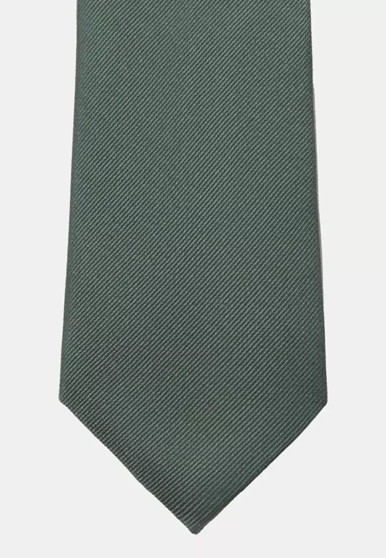 Plain Tie