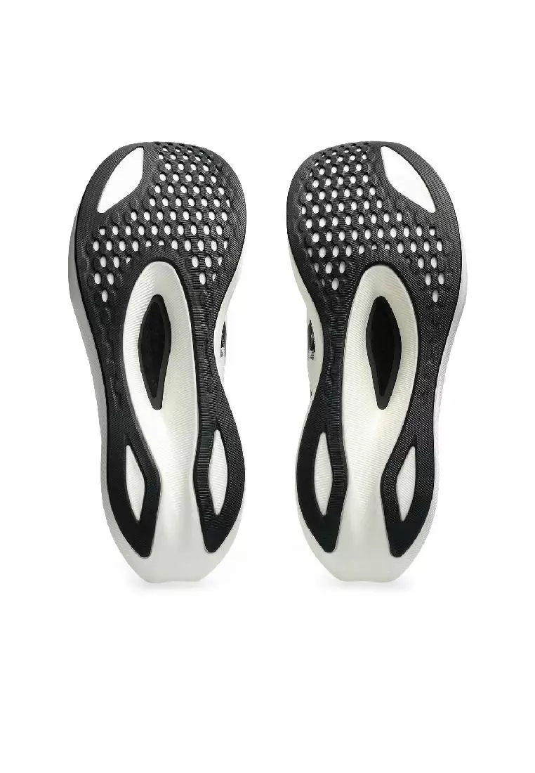 MAGIC SPEED 4 跑步鞋 1011B875-101