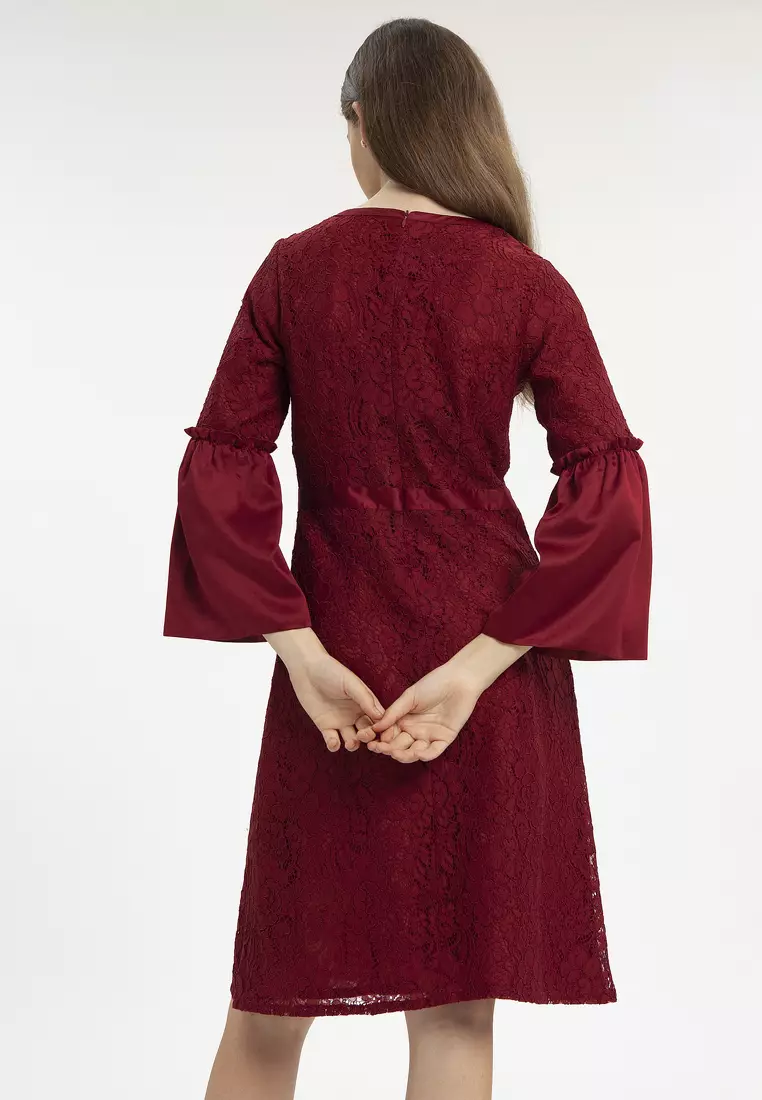 Minimal Annatavia Dress Maroon