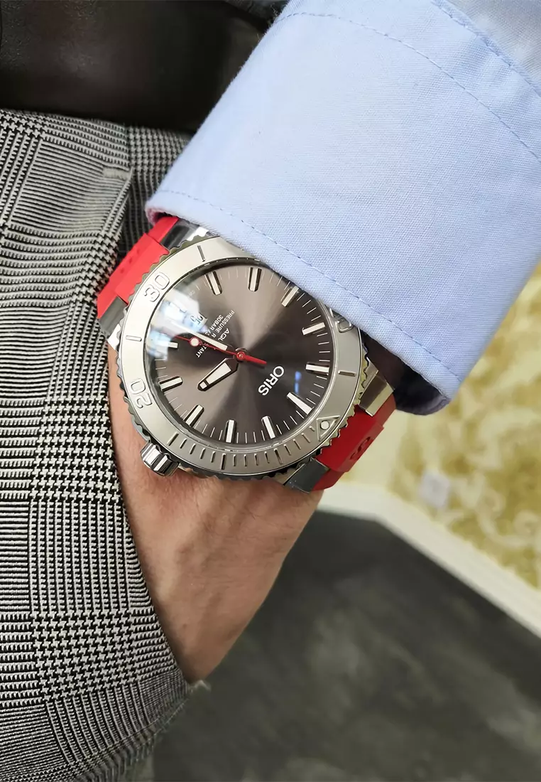 Oris Aquis - Jam Tangan Automatic Pria - Red Rubber Strap - 733 7730 4153