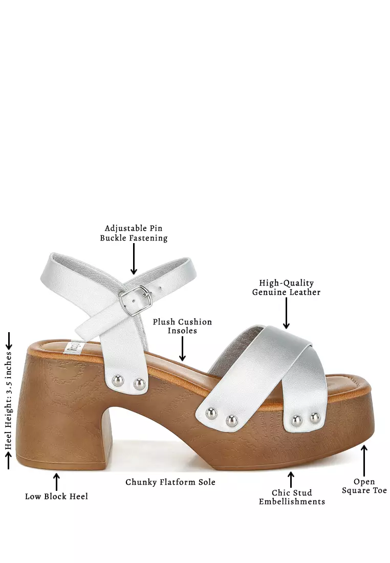 Sandal Bakiak Kulit Imitasi Metalik Warna Perak