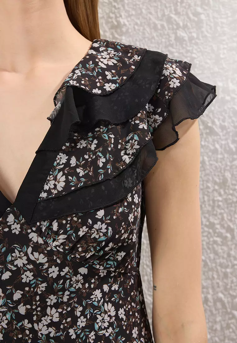 Black Floral A-Line Collar Layered Ruffle Maxi Woven Dress TWOSS25EL00284