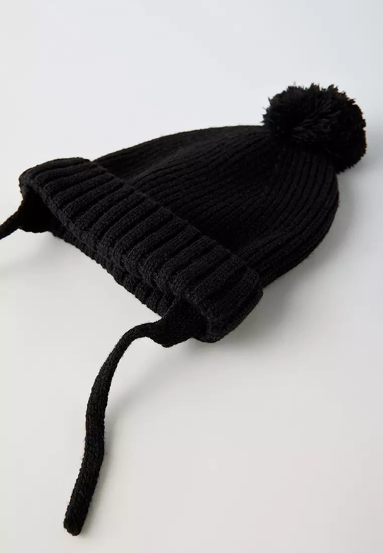 Knit Pompom Hat