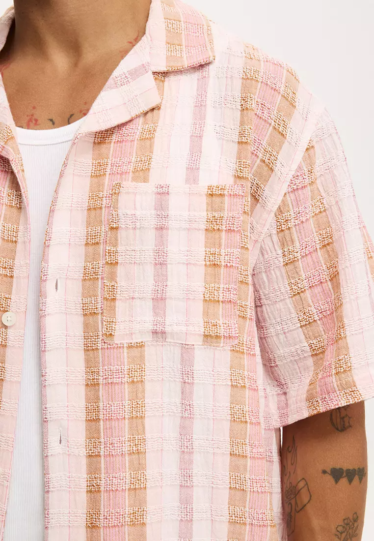 Textured Short Sleeve Shirt