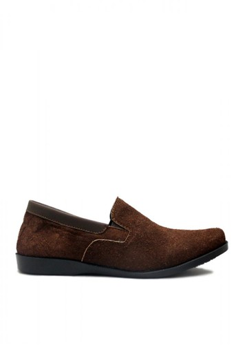 D-Island brown D-Island Shoes Slip On Comfort Genuine Suede Leather Brown 9345BSH5E0B187GS_1