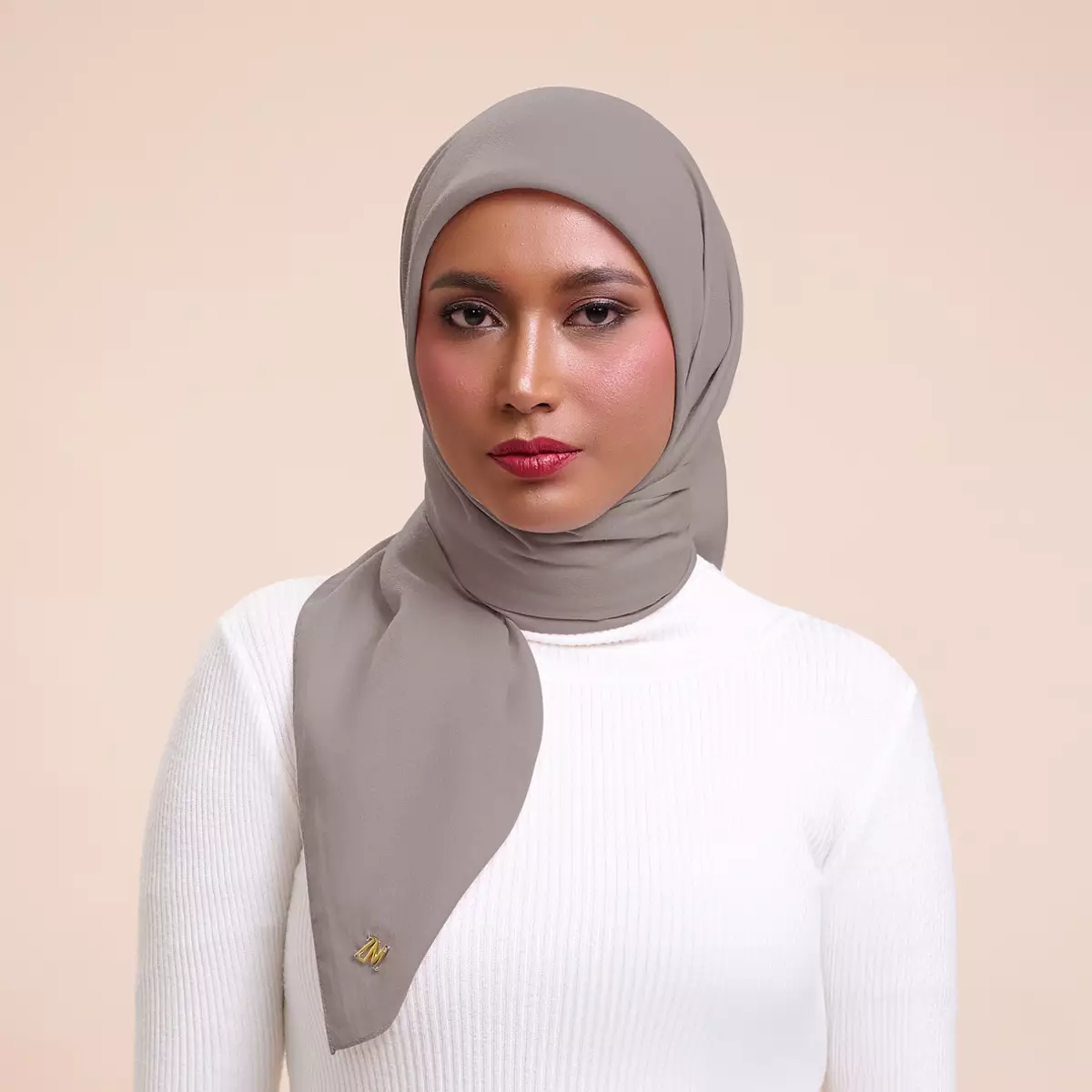 ZM Zaskia Mecca - Shanin Dove Hijab Square - Kerudung Segi Empat
