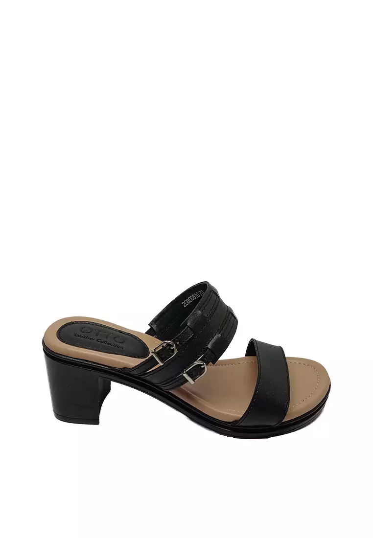 Discount on Otto  shoes - SKU: Block Heel Sandals