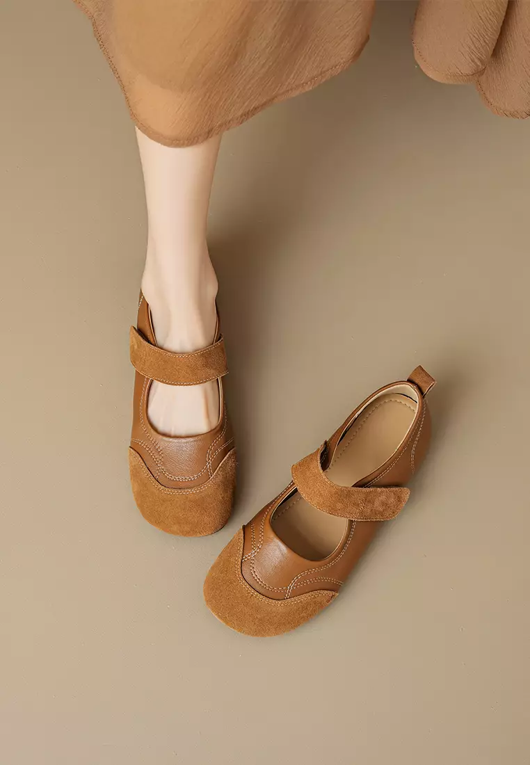 Comfortable Velcro Mary Jane Shoes WW612-2