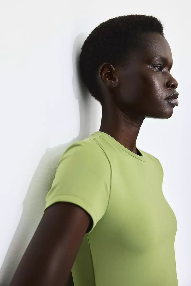 Fitted top