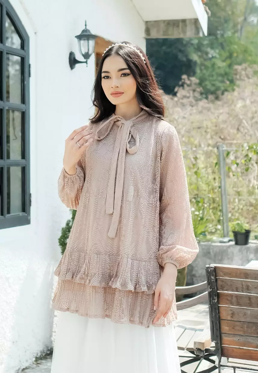 Willow Blouse - Nude