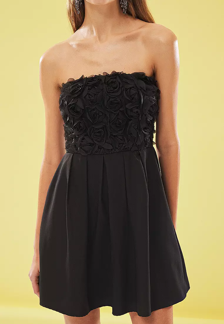 3D Rose Detailed Mini Chic Dress