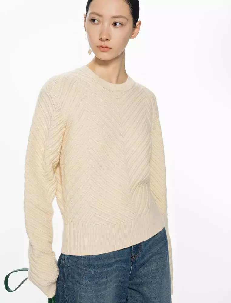 Long-sleeved cashmere pullover