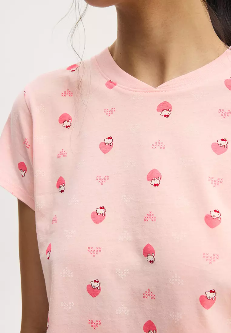 90s Sporty V-Neck Tee