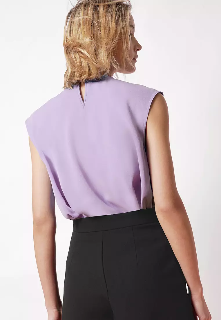 Wide Shoulder Pleat Detail Top
