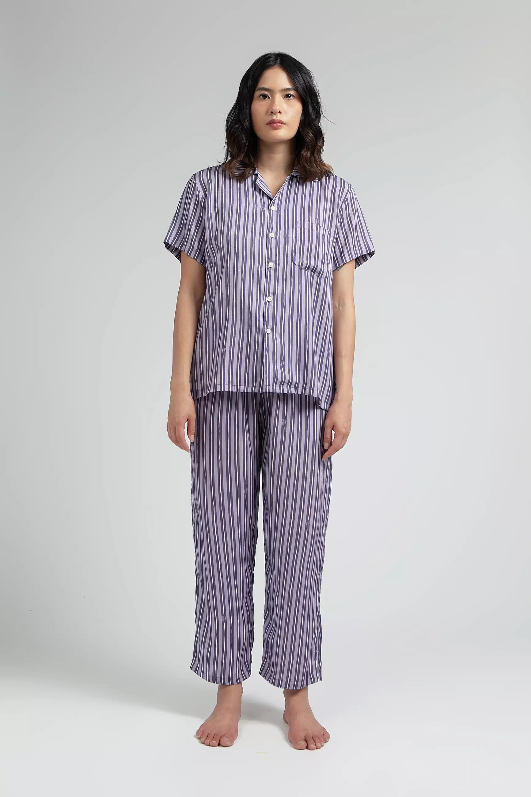 Piyama Set Lengan Pendek Katun Ecovero | SARE Studio Sleepwear KASTURI set in Lilac Salur