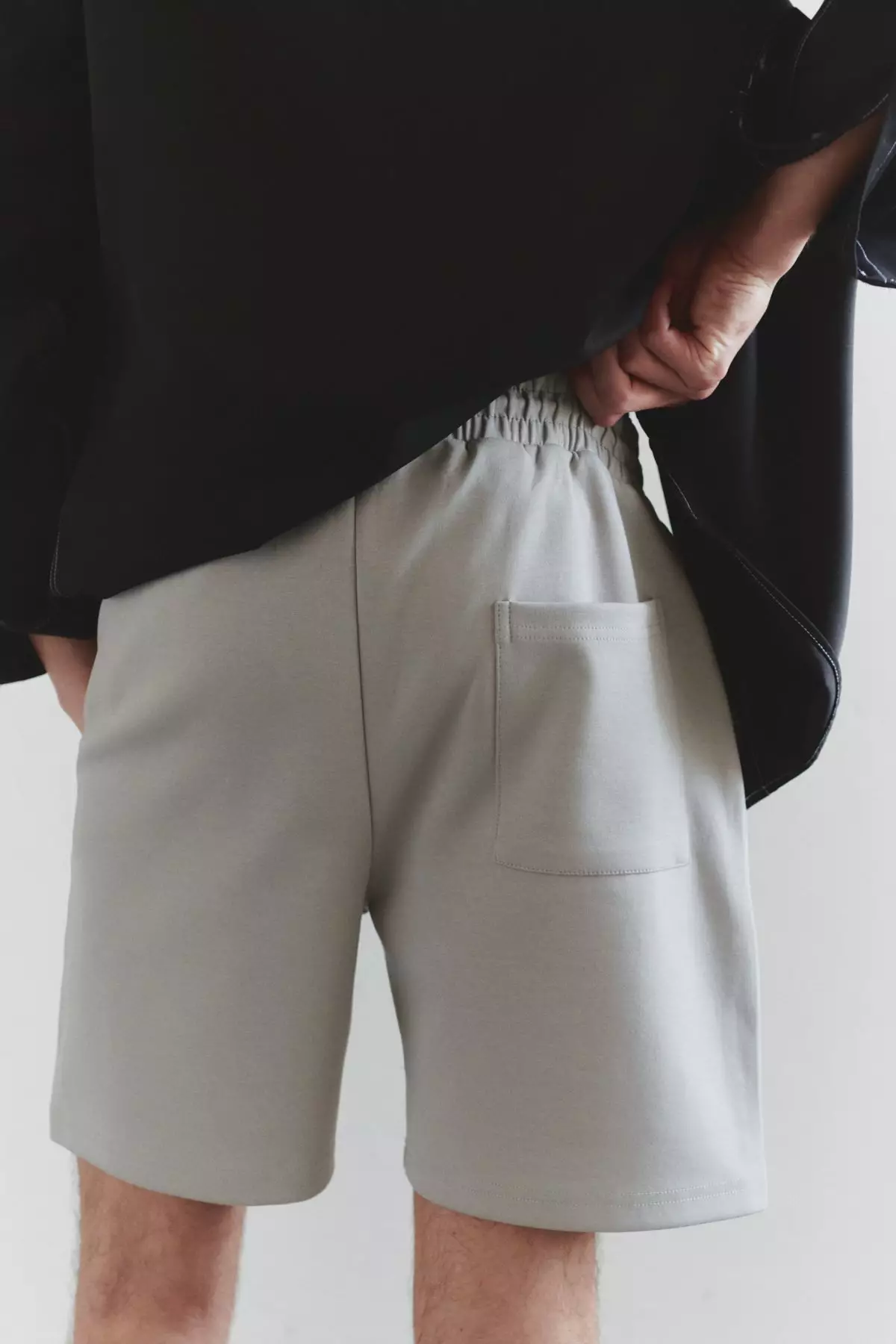 Oversize/Wide Cut Stitch Detail Shorts