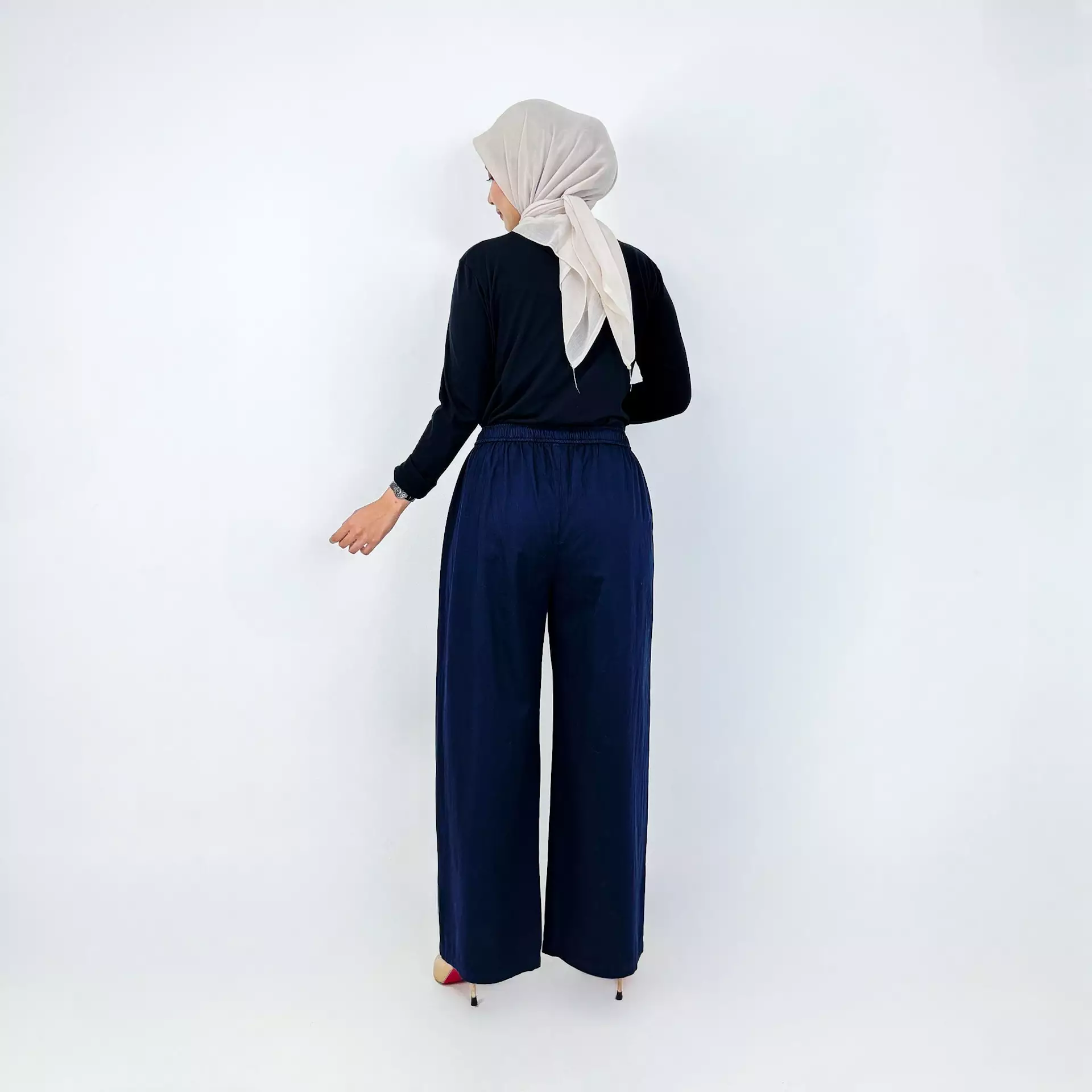 Celana Panjang Katun Basic Sofia BIRU NAVY