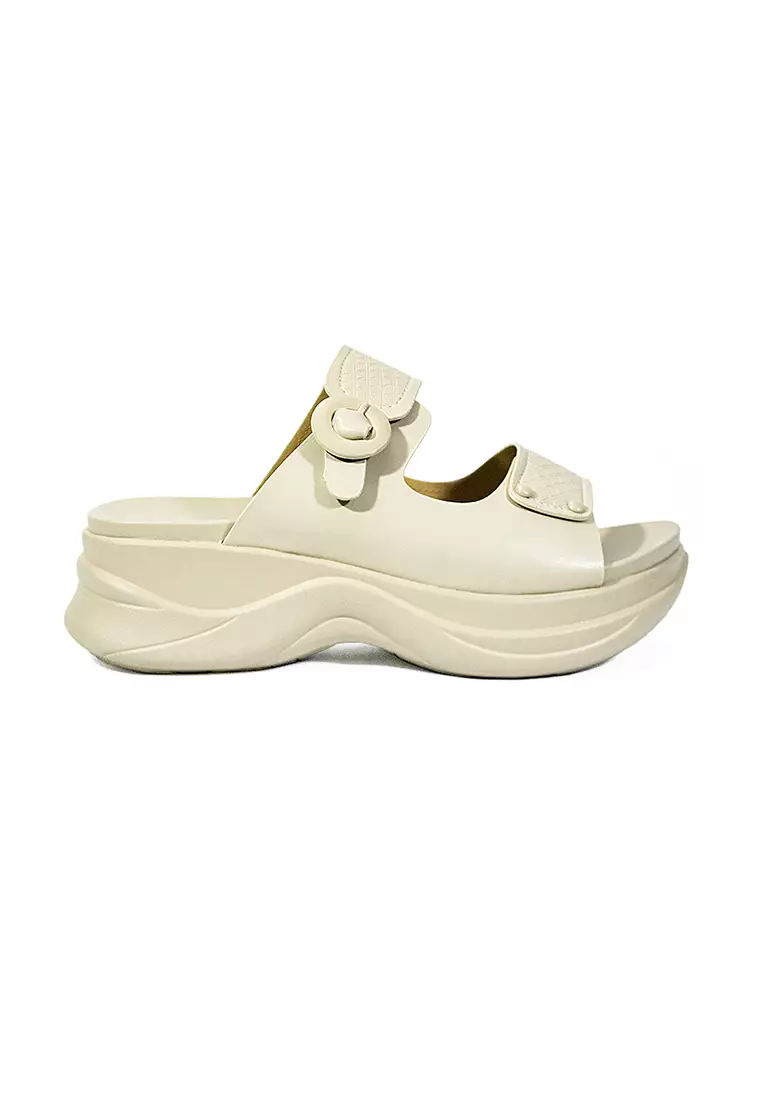 Discount on Mario D' boro Runway  shoes - SKU: Women's Flats Sandals LY 27144 Bone C65