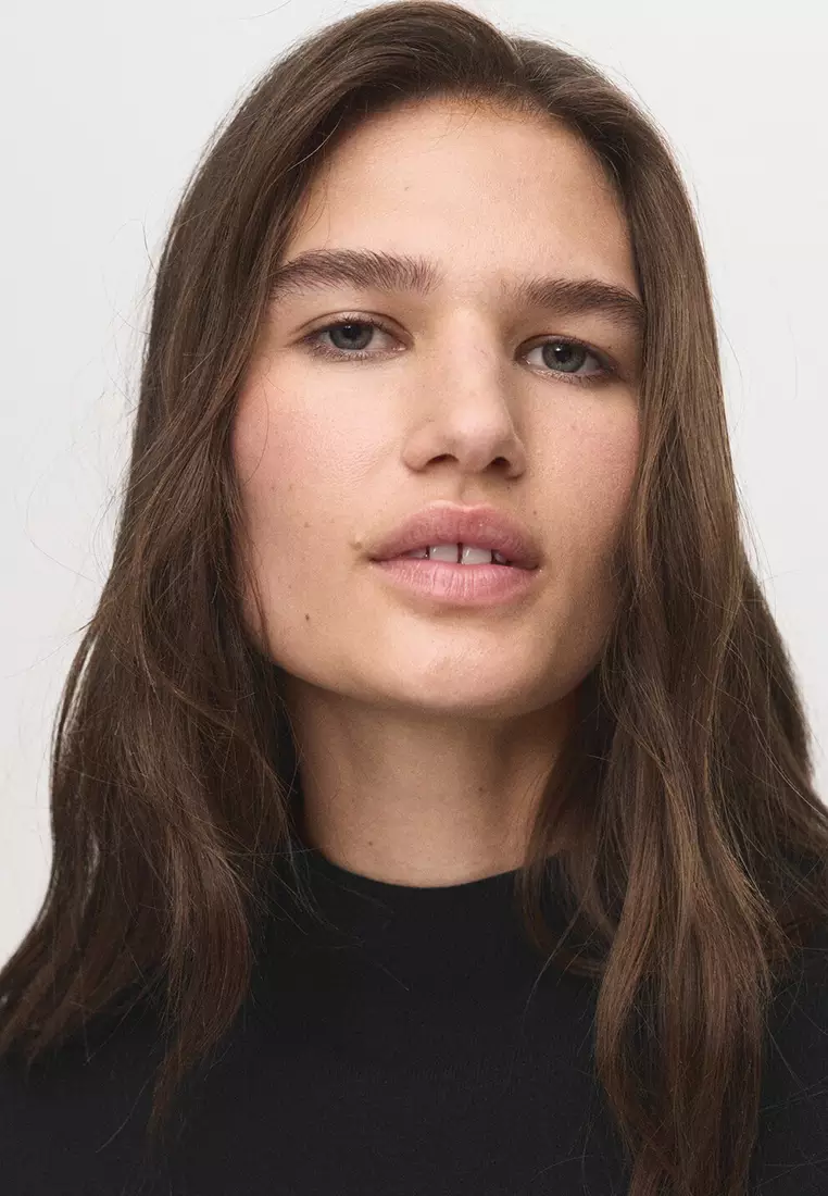 Knitted Sweater with Perkins Neck