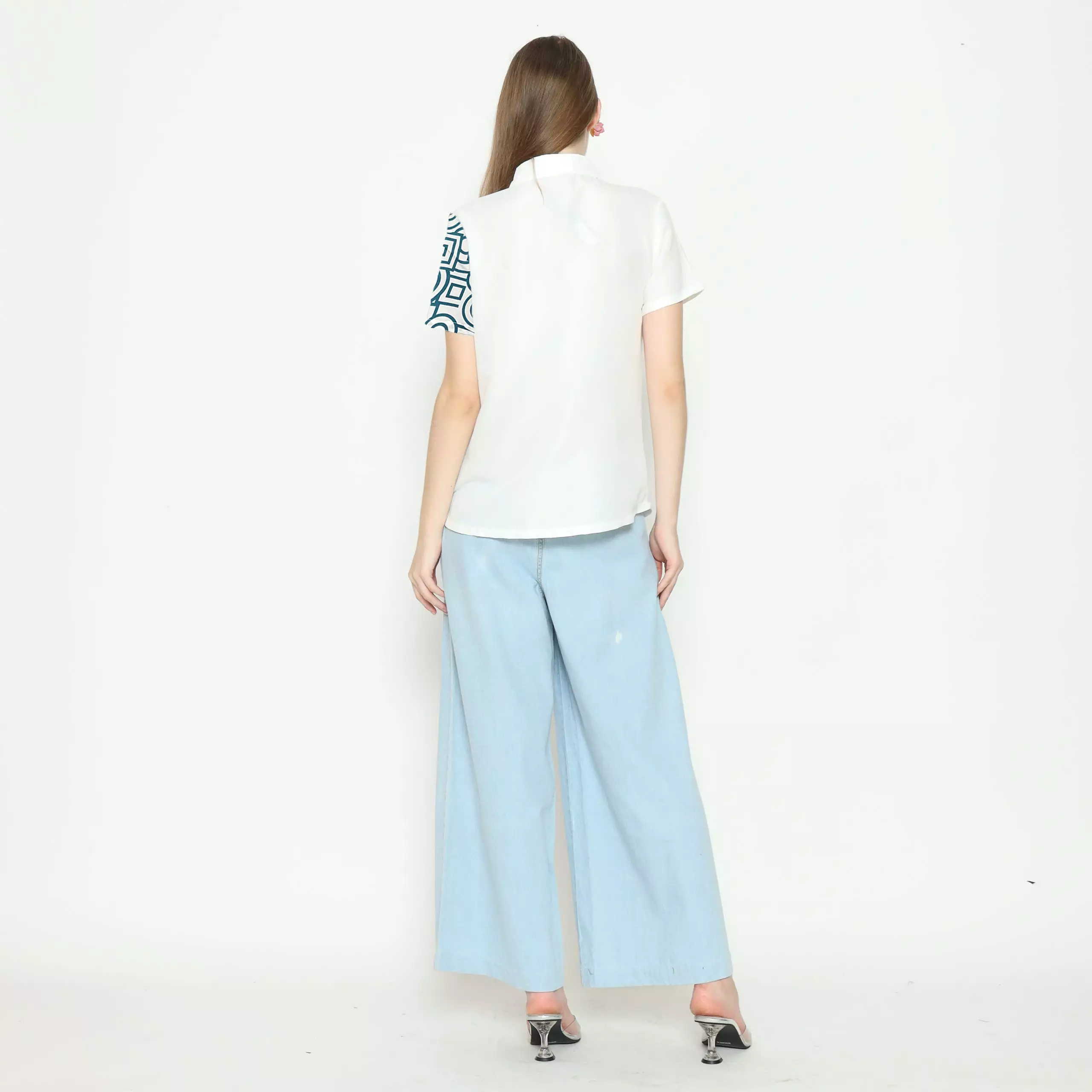 Blouse Batik Wanita - Bhatara Batik Agnes - Atasan Batik Modern Lengan Pendek