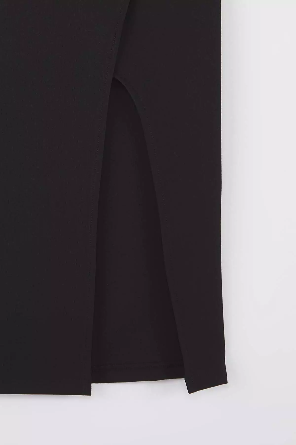 Black Slit Detailed Knitted Stretch Fabric Plus Size Midi Skirt