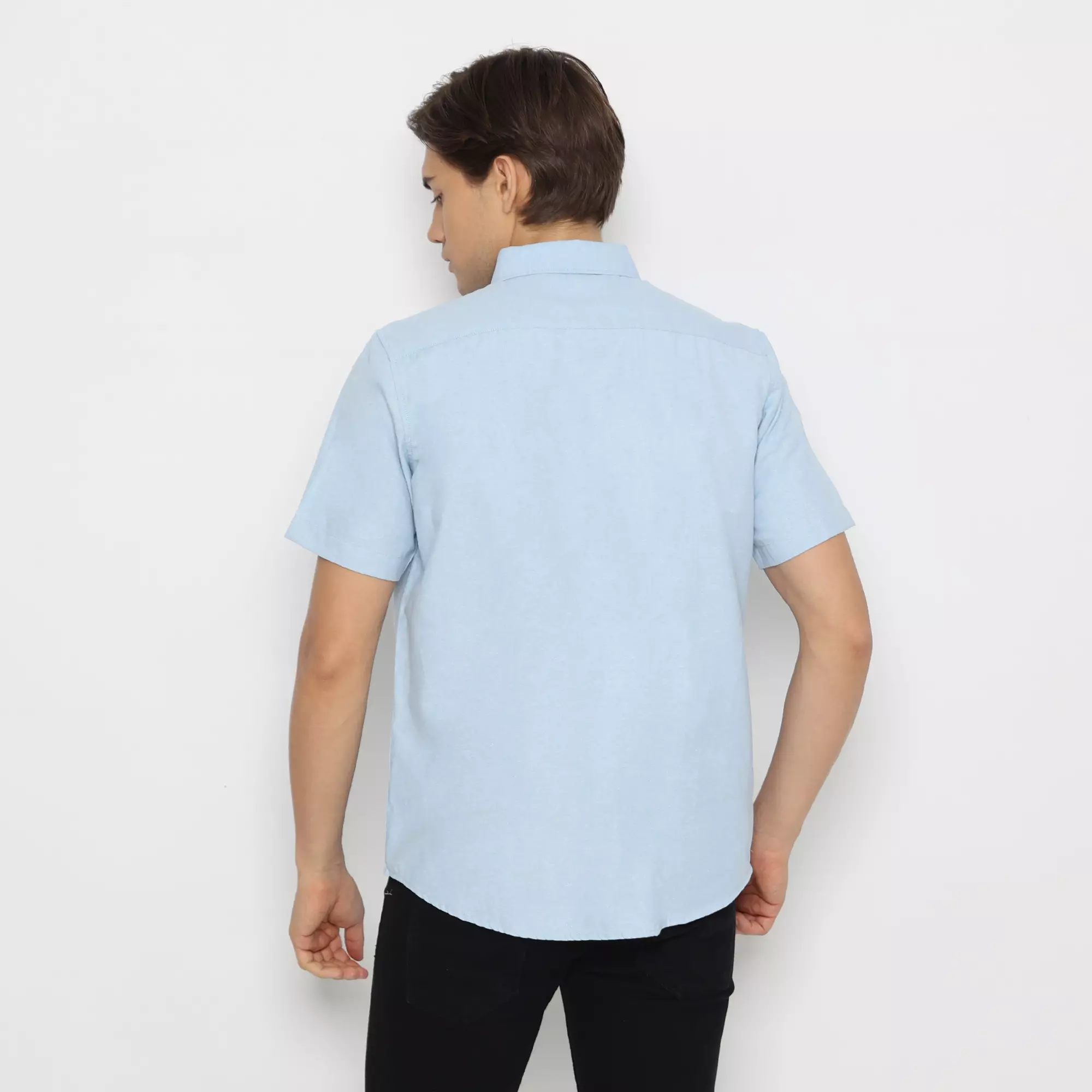 Platini Kemeja Pria Polos Oxford Pendek Biru Muda 1080