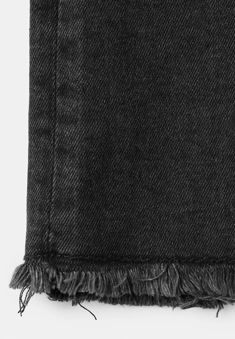 Frayed Low-Rise Skinny Jeans