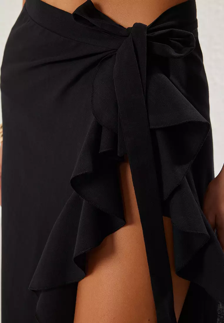 Black Frilled Woven Linen Look Beach Pareo