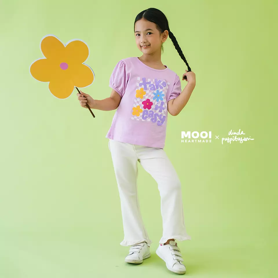 Mooi X Dinda Puspitasari Celana Panjang Anak Perempuan Yumna Pants Ruffle - Sage Green