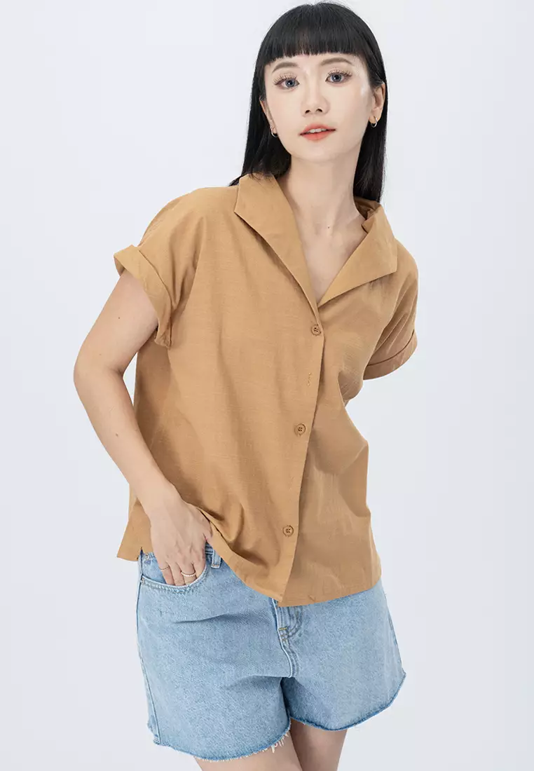 翻领扣式衬衫上衣