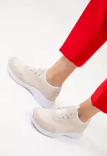 Beige/White