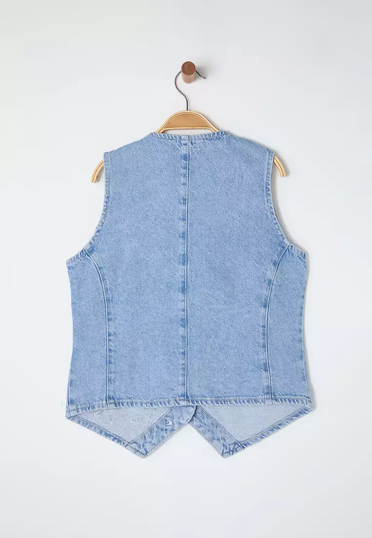 Light Blue Floral Embroidered V Neck Denim Vest TWOSS25YE00003