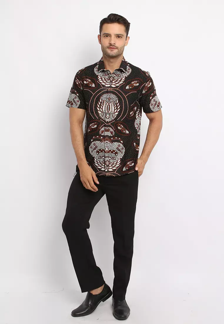 MAGINOT ARNATA BLACK Batik Slim Fit Lengan Pendek