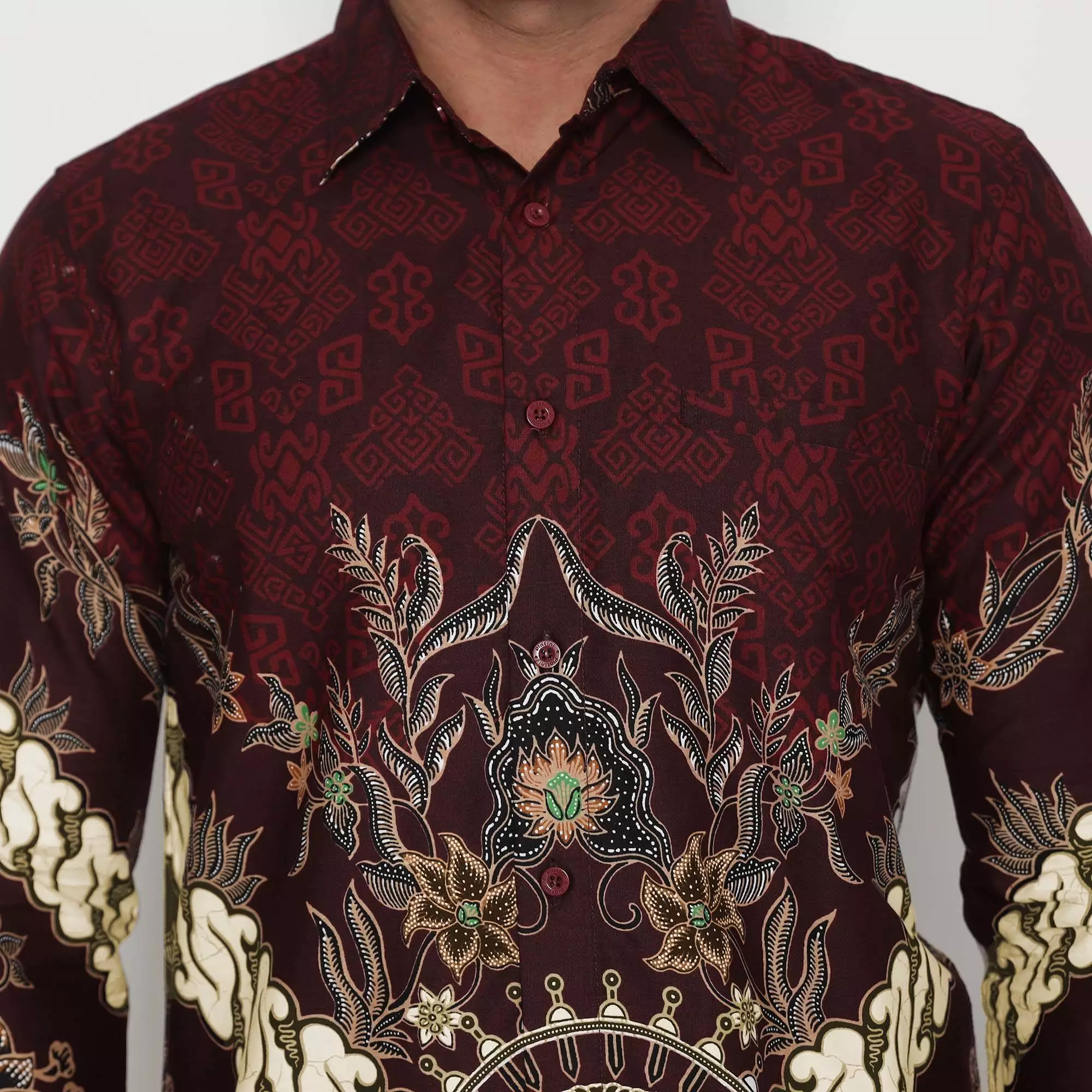 Platini Kemeja Batik Pria Lengan Panjang Katun Maroon 36051