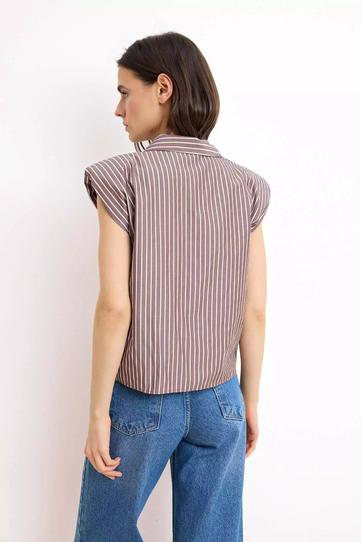 Brown Striped Sleeveless Shoulder Pad Pack Shirt Twoss26Go14