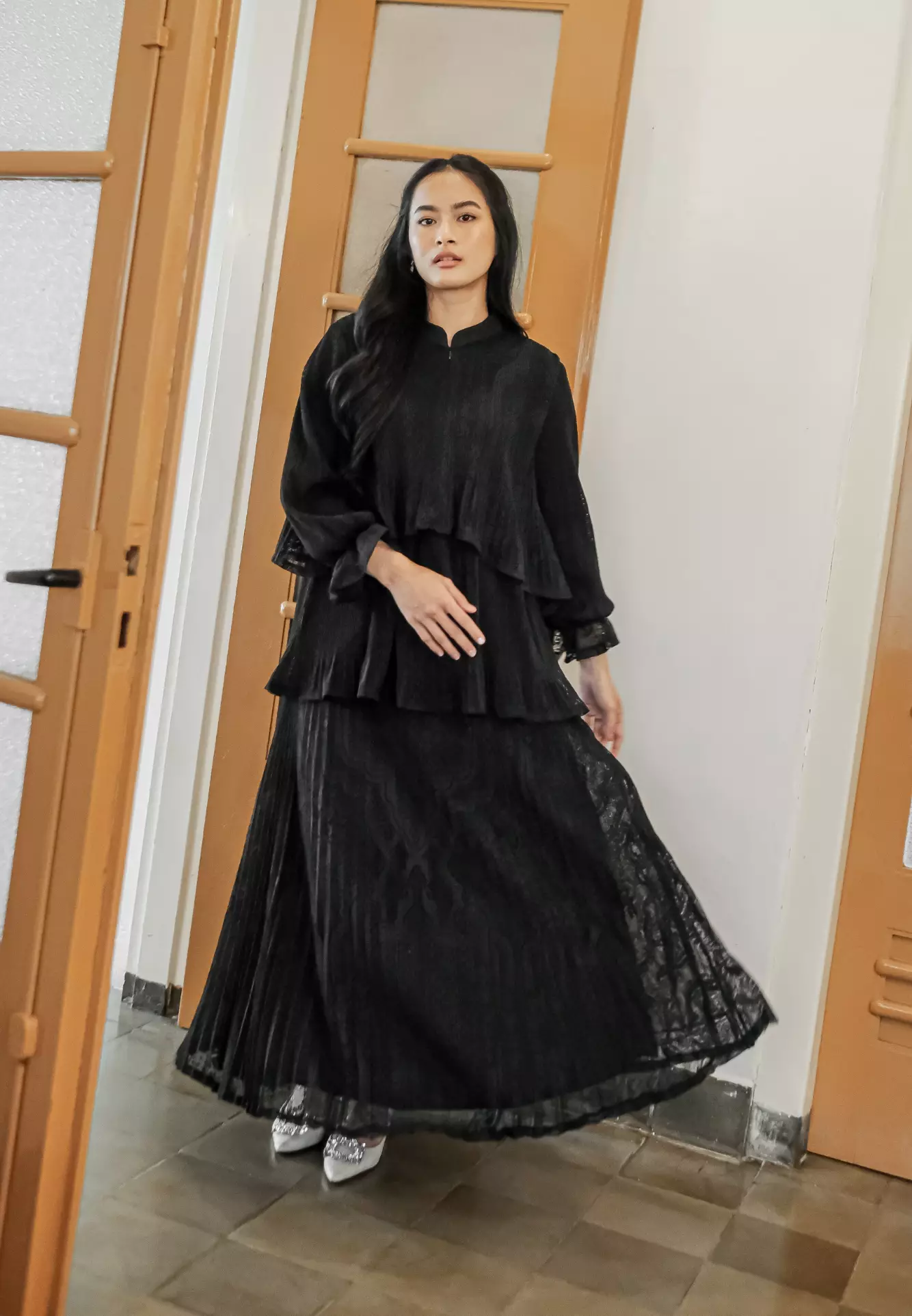 Ansara One Set - Jet Black