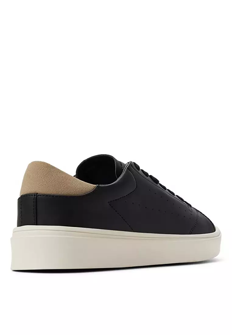 Hollander Sneakers