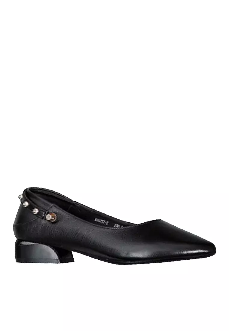 Discount on Twenty Eight Shoes  shoes - SKU: VANSA Top Layer Cowhide Low Heel Shoes VSW-F67527