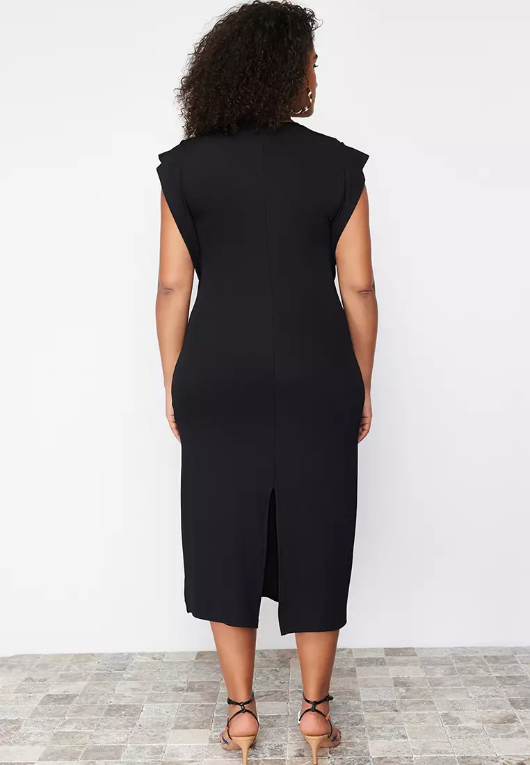 Plus Size Crew Neck Midi Dress