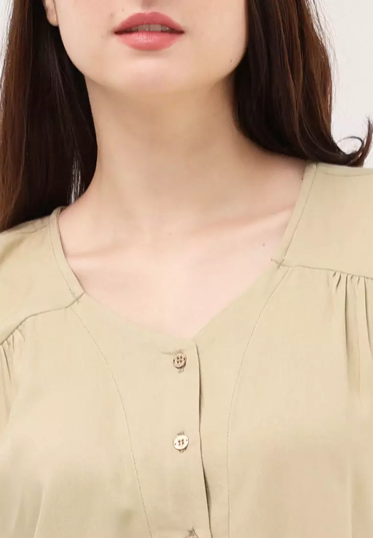 Short Sleeves V-neck Blouse