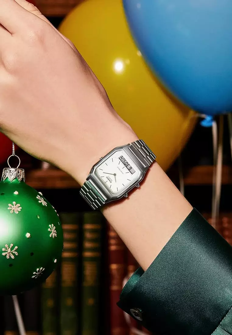 Vintage Women's Analog-Digital Watch AQ-230A-7AMQY Silver Stainless Steel Strap