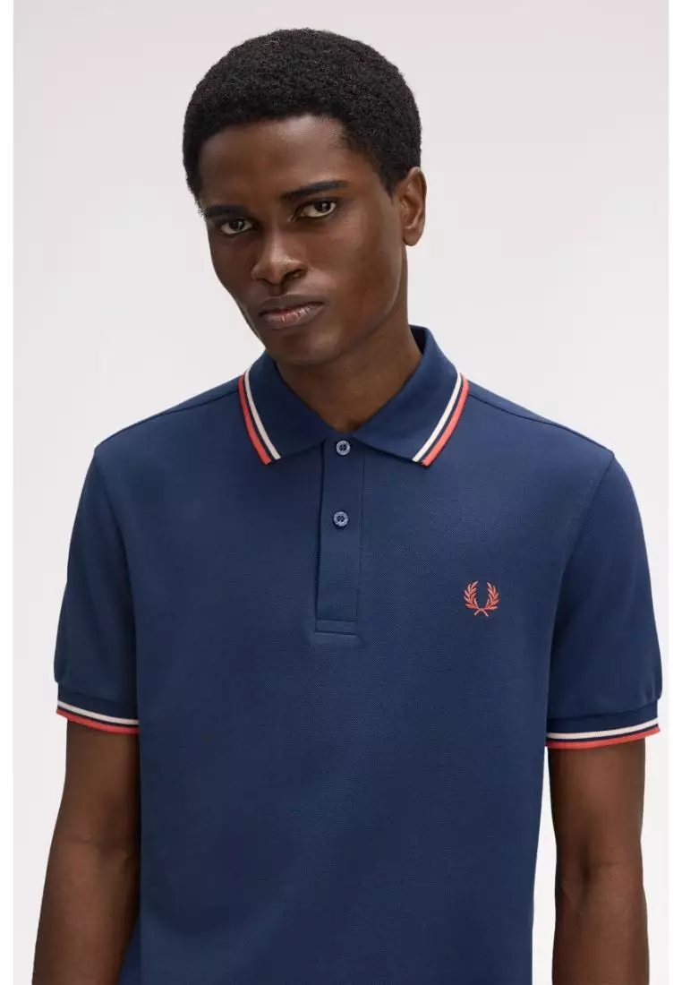 Fred Perry M3600 Twin Tipped Fred Perry Shirt (Tennis Blue / Silky Peach / Flamingo Tan）