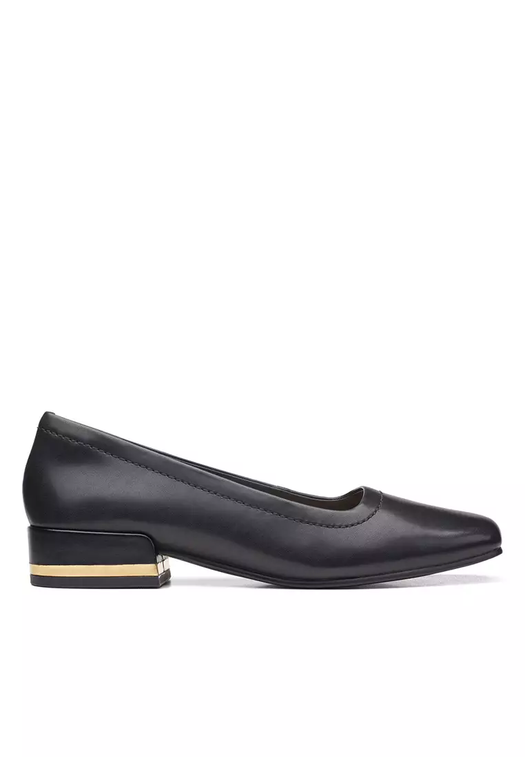 Clarks low on sale heels