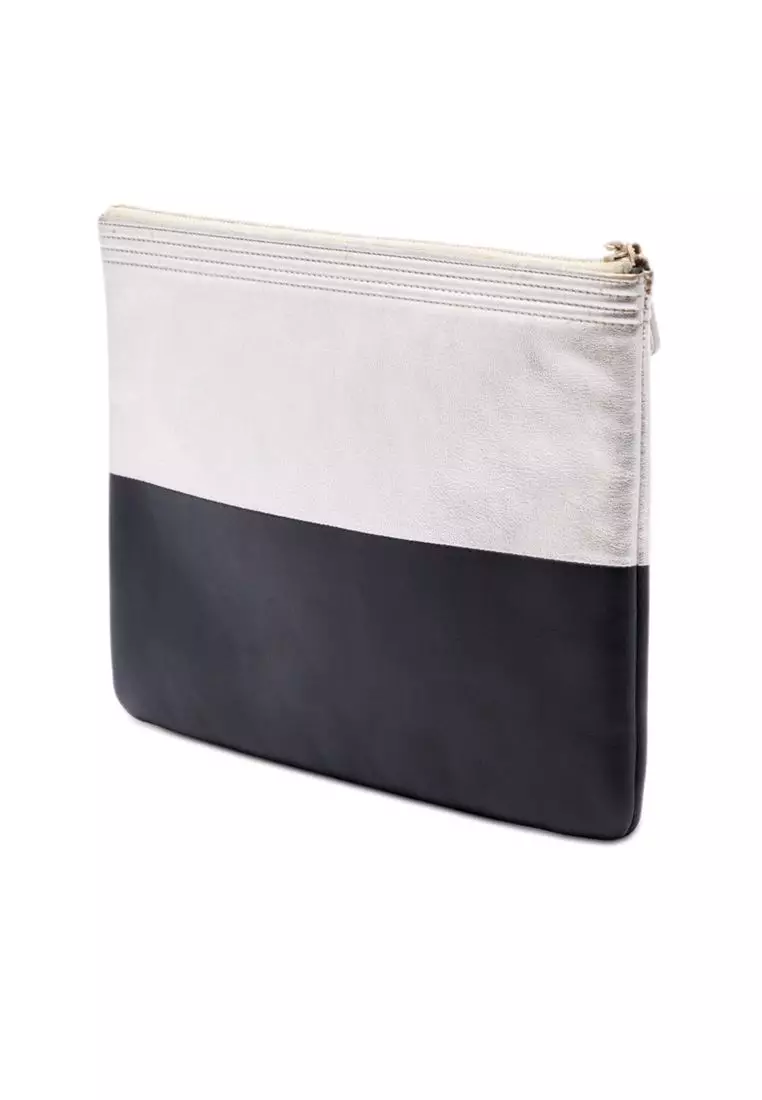 Pre-Loved Chanel Medium Bicolor Goatskin Boy O Case Clutch