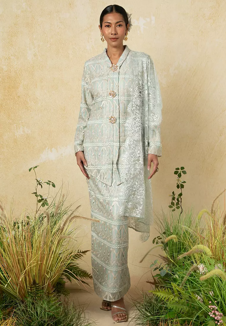 Cendana Kebaya Labuh With Selendang Set